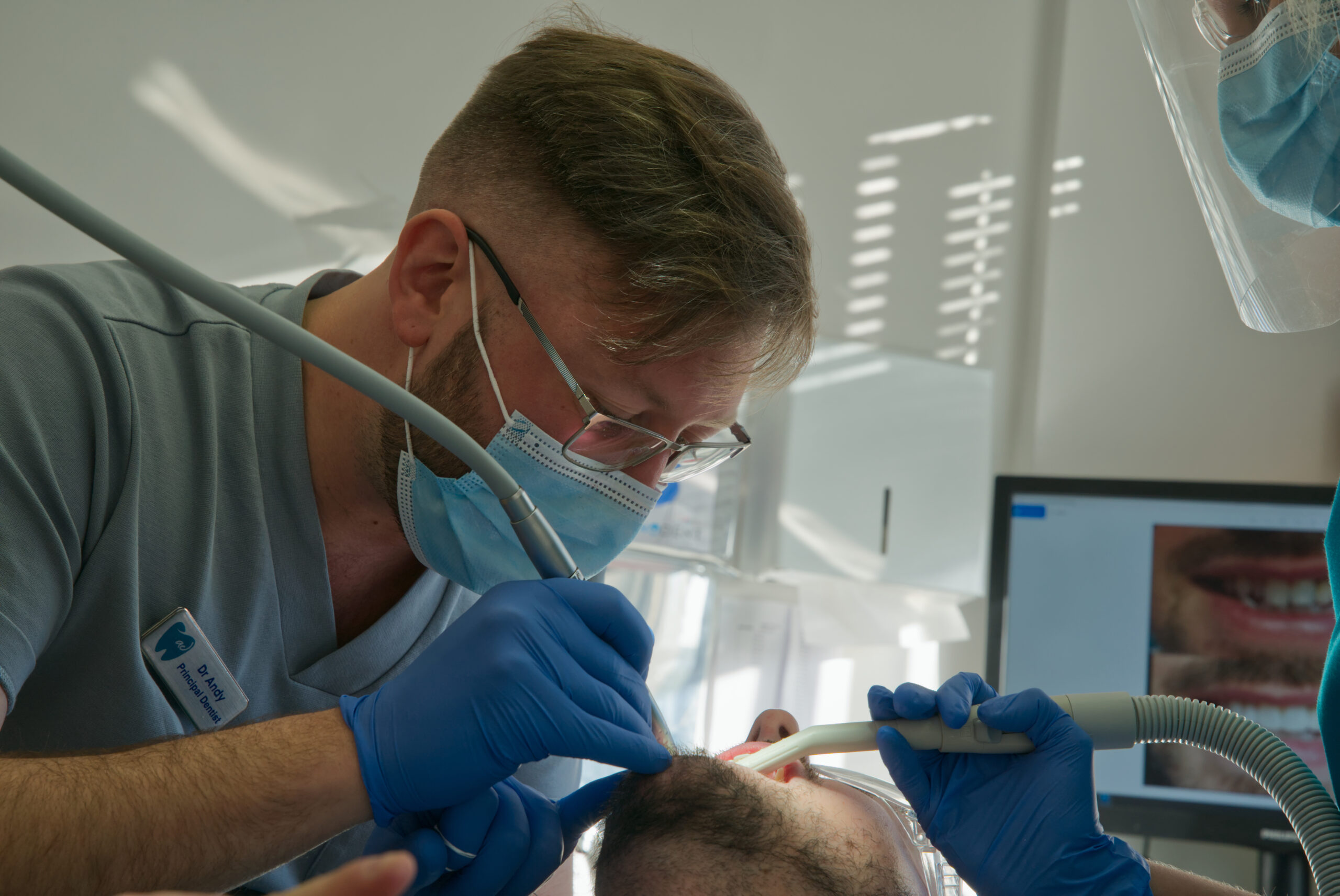 https://www.newrydentalcentre.com/wp-content/uploads/2024/04/dsc07415-scaled.jpeg