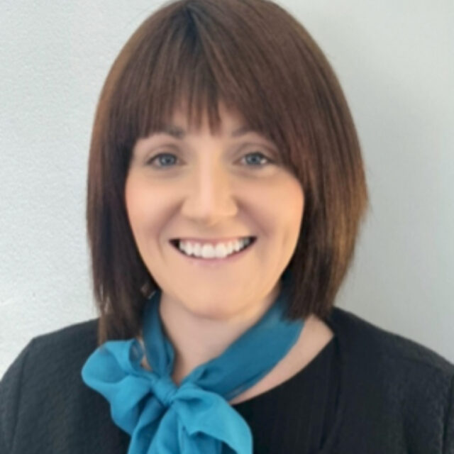 https://www.newrydentalcentre.com/wp-content/uploads/2024/12/Fiona-640x640.jpg